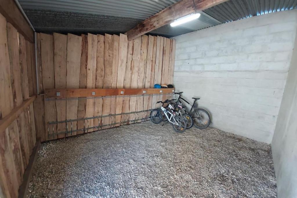 Le Cormoran Emplacement Ideal, Moderne Tres Equipe Thury-Harcourt-le-Hom Exterior photo